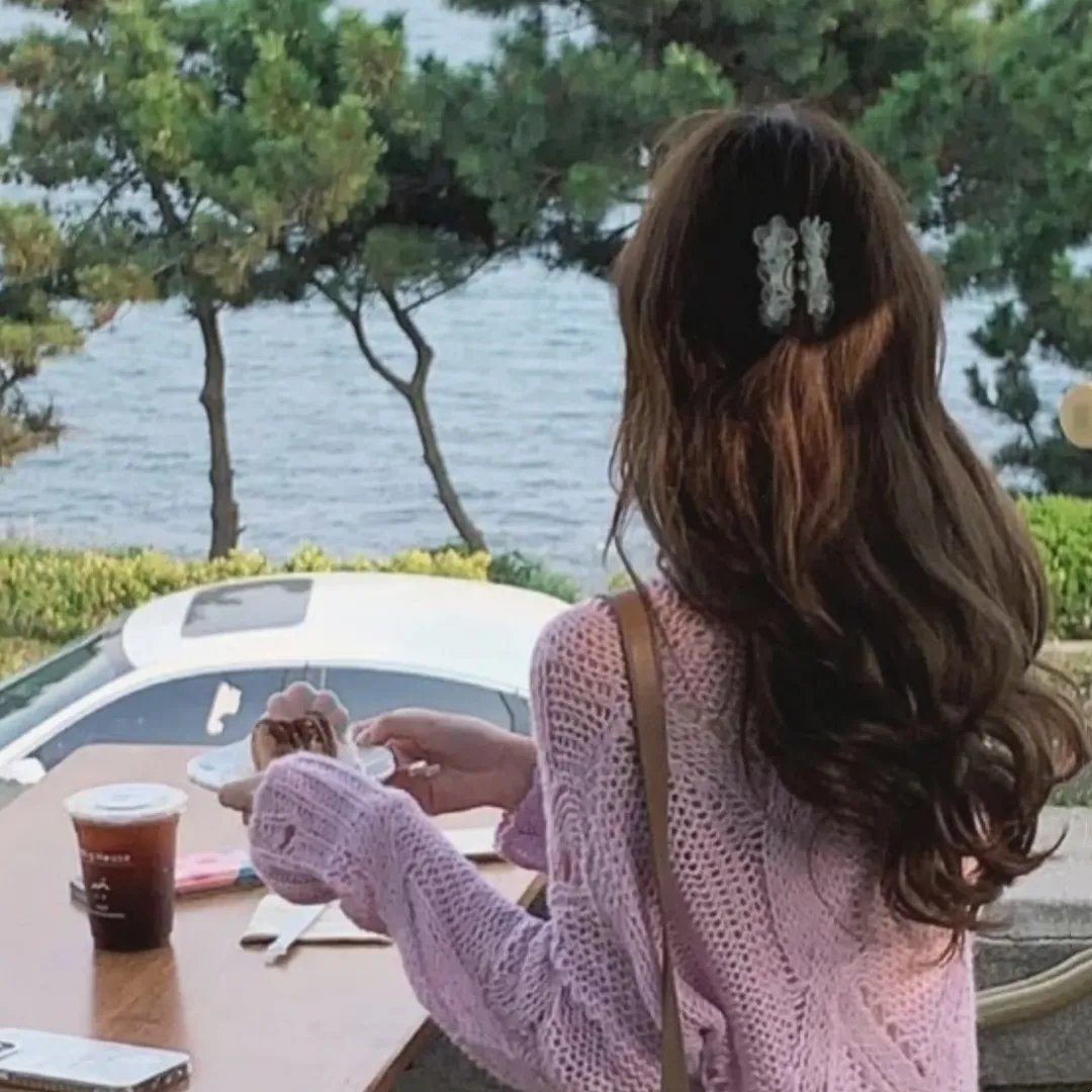 在公交车站直到黎明