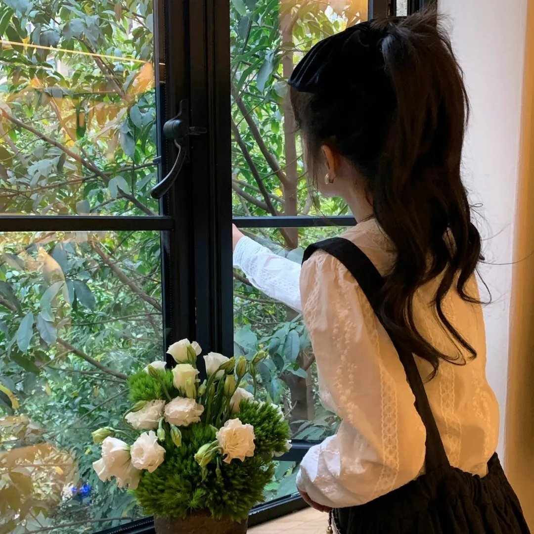 穿越荒年，我和老六爹的逃荒路